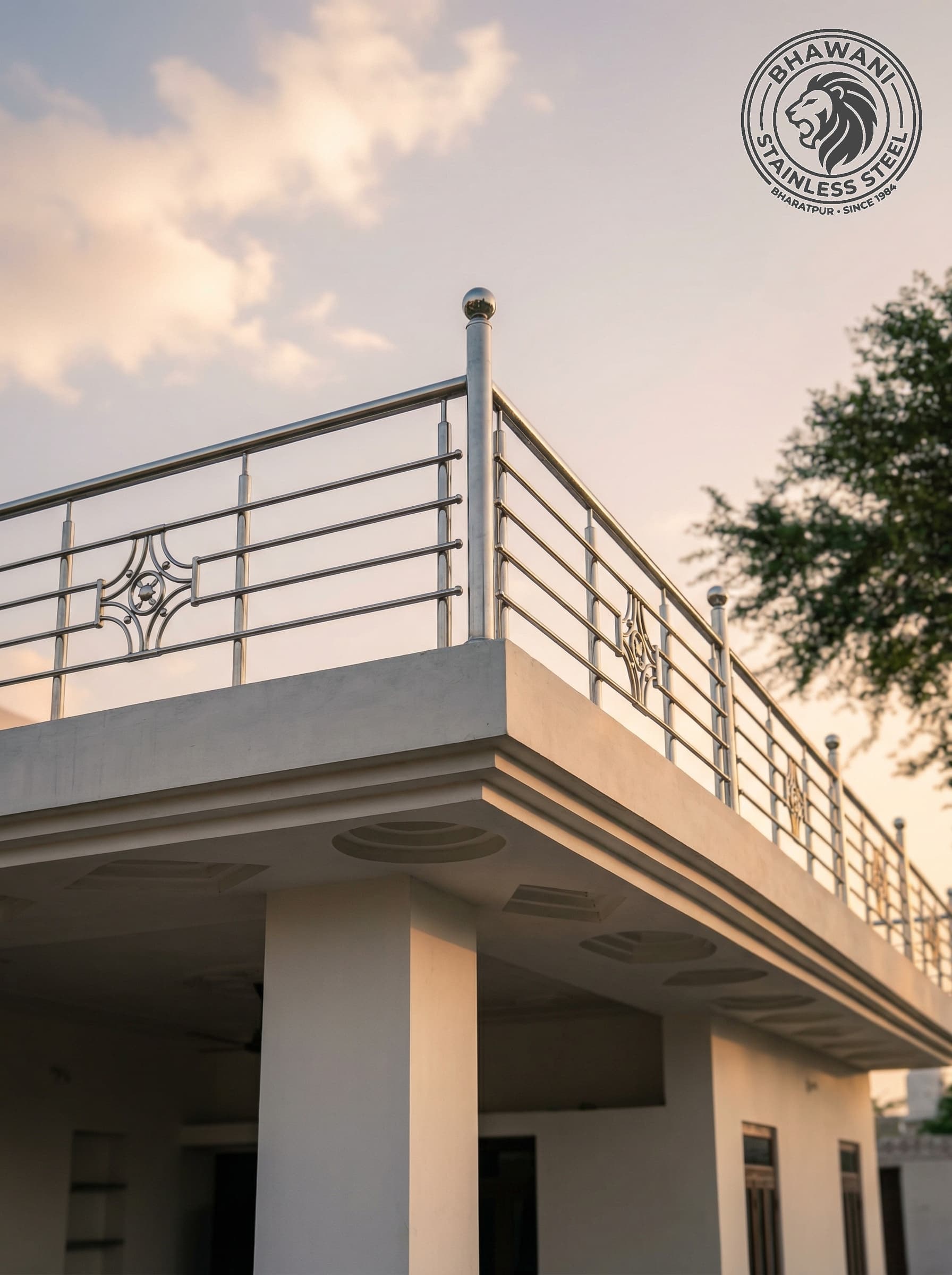 Glass & wooden railing — Bhawani Steels Bharatpur