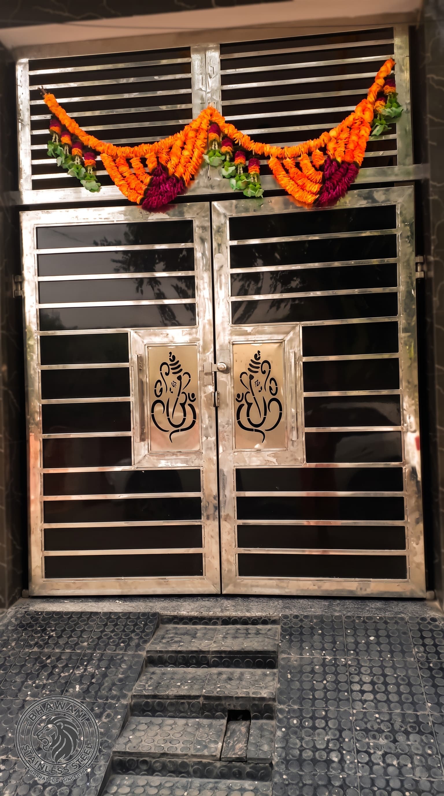 Stainless steel main gate & grill — project 4